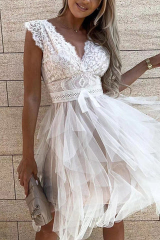 Voletter Chic Solid Lace V Neck Sleeveless Lace Up Dress