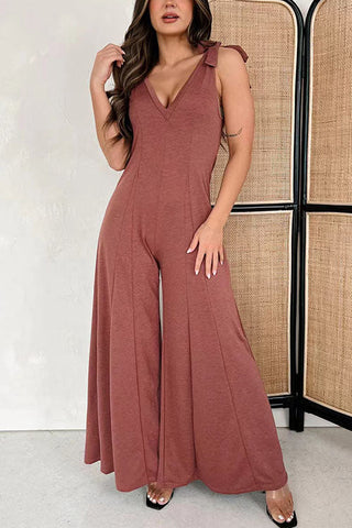 Voletter Fashionable V-Neck Resort Style Jumpsuit