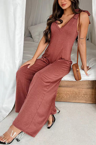 Voletter Fashionable V-Neck Resort Style Jumpsuit
