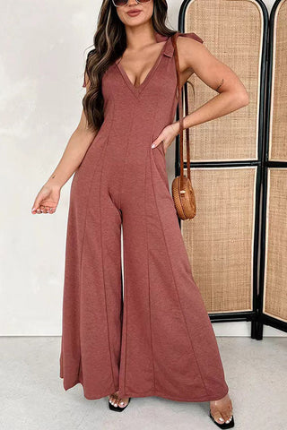 Voletter Fashionable V-Neck Resort Style Jumpsuit
